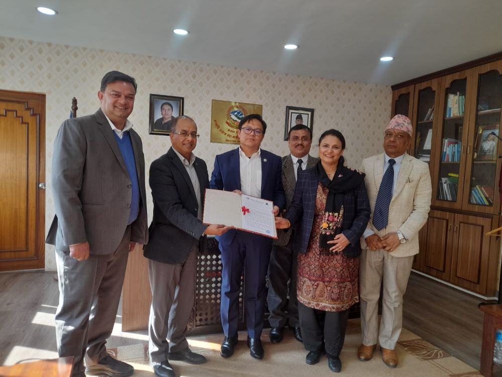 पर्यटनमन्त्रीसँग सिएनआइले भन्योः पर्यटन उद्योगलाई प्रतिस्पर्धी बनाउन हवाई भाडा कम गर्नुपर्छ